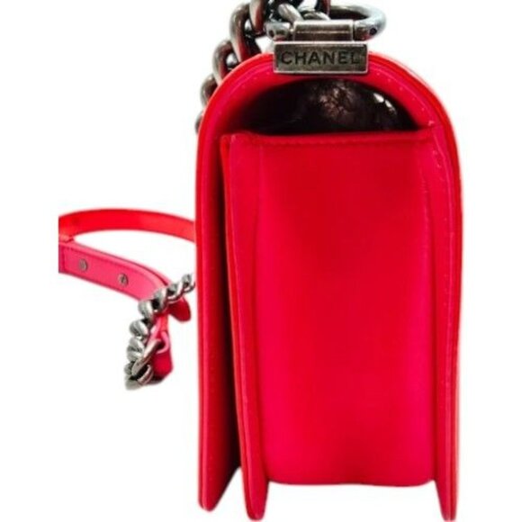 0121795BO (X6) Chanel Shoulder Bag Red Enamel - Picture 2 of 13